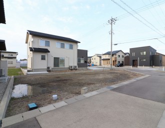 白山市菜の花3丁目