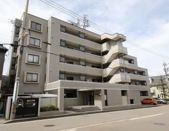 トーカンマンション小立野1階