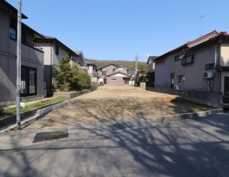 金沢市神谷内町葵