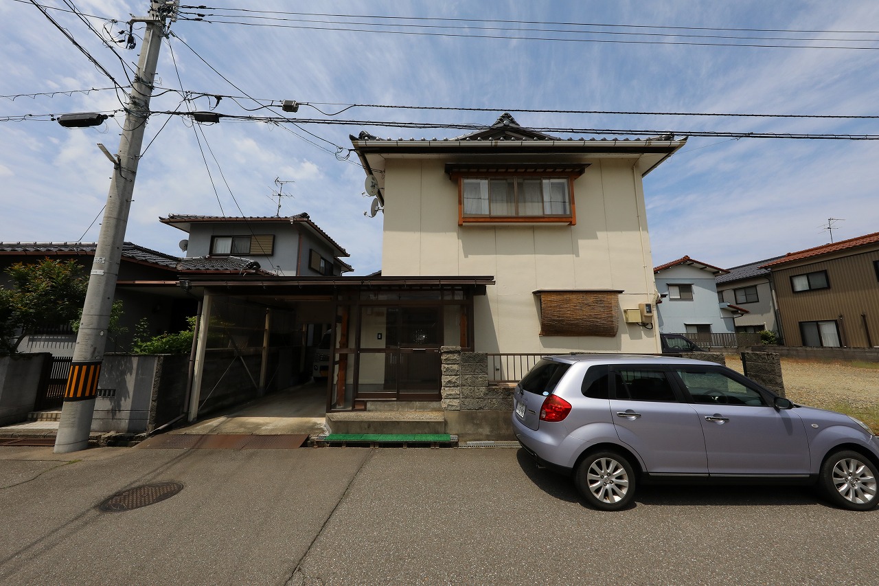 戸建　白山市日向町