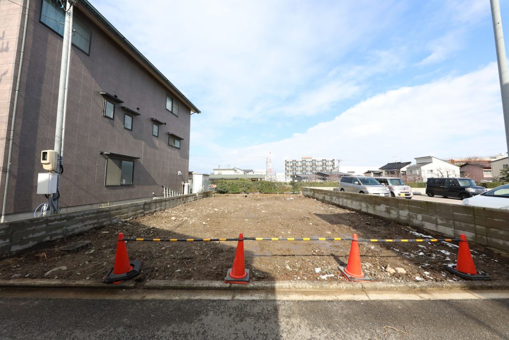 土地　野々市市本町4丁目