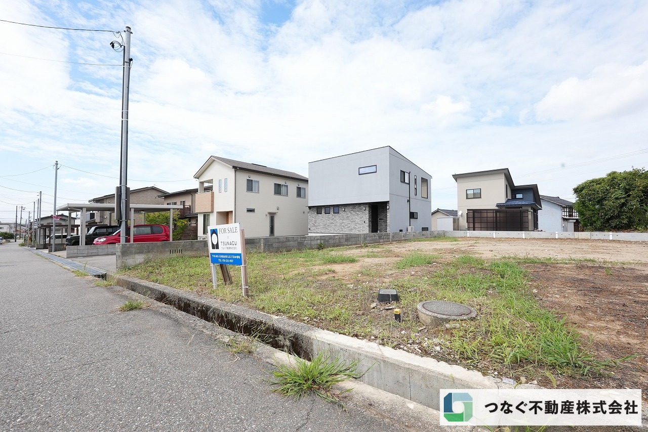 土地　金沢市四十万町リ　左号地