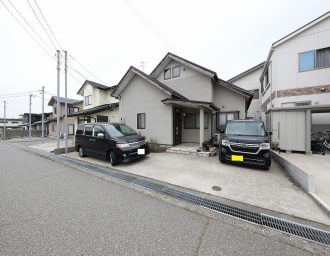 金沢市粟崎町2丁目　戸建