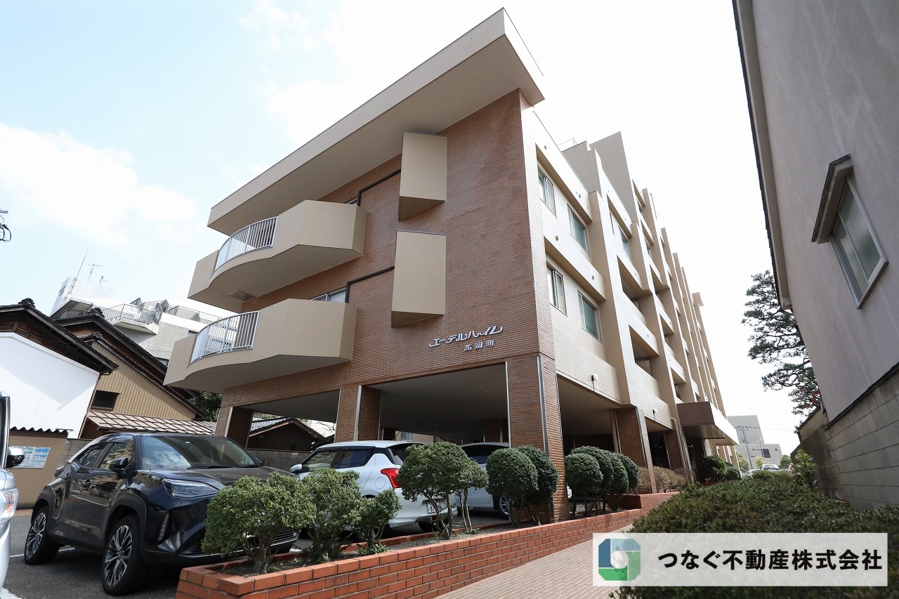 エーデルハイム高岡町 3階