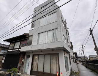 金沢市白菊町　戸建