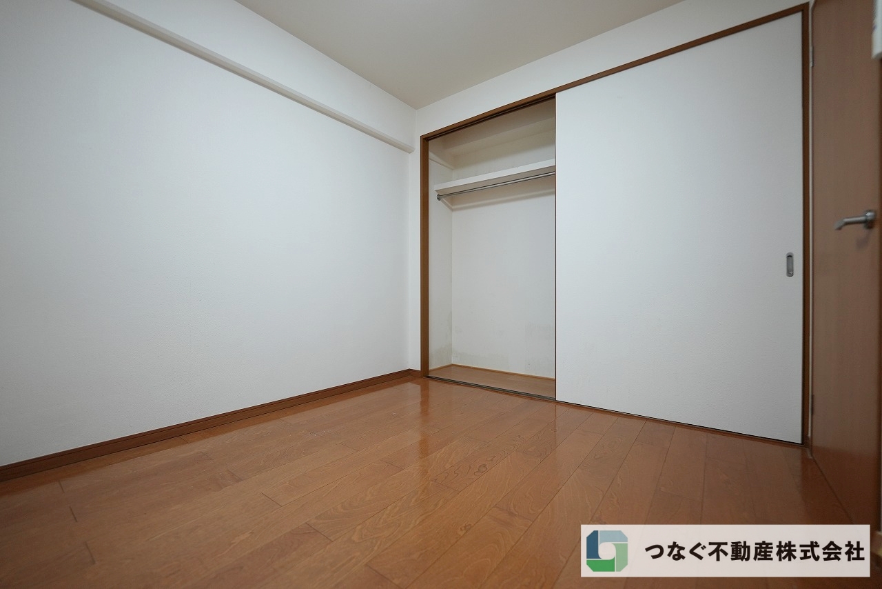 エスト泉ヶ丘 1階